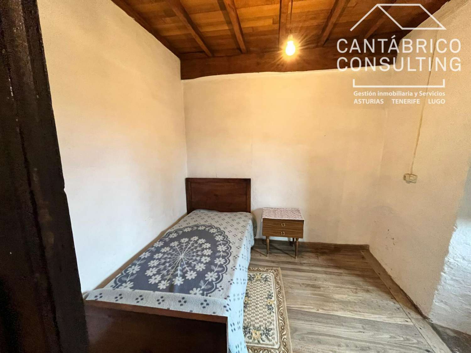 CASA TRADICIONAL DE PIEDRA CON GRAN POTENCIAL EN TRELLES, (COAÑA).