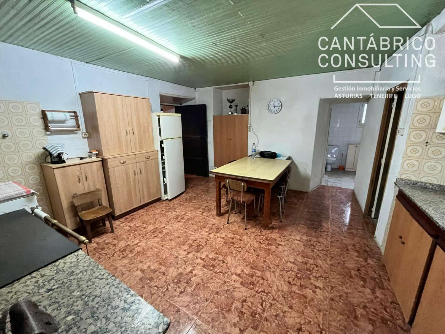 CASA TRADICIONAL DE PIEDRA CON GRAN POTENCIAL EN TRELLES, (COAÑA).