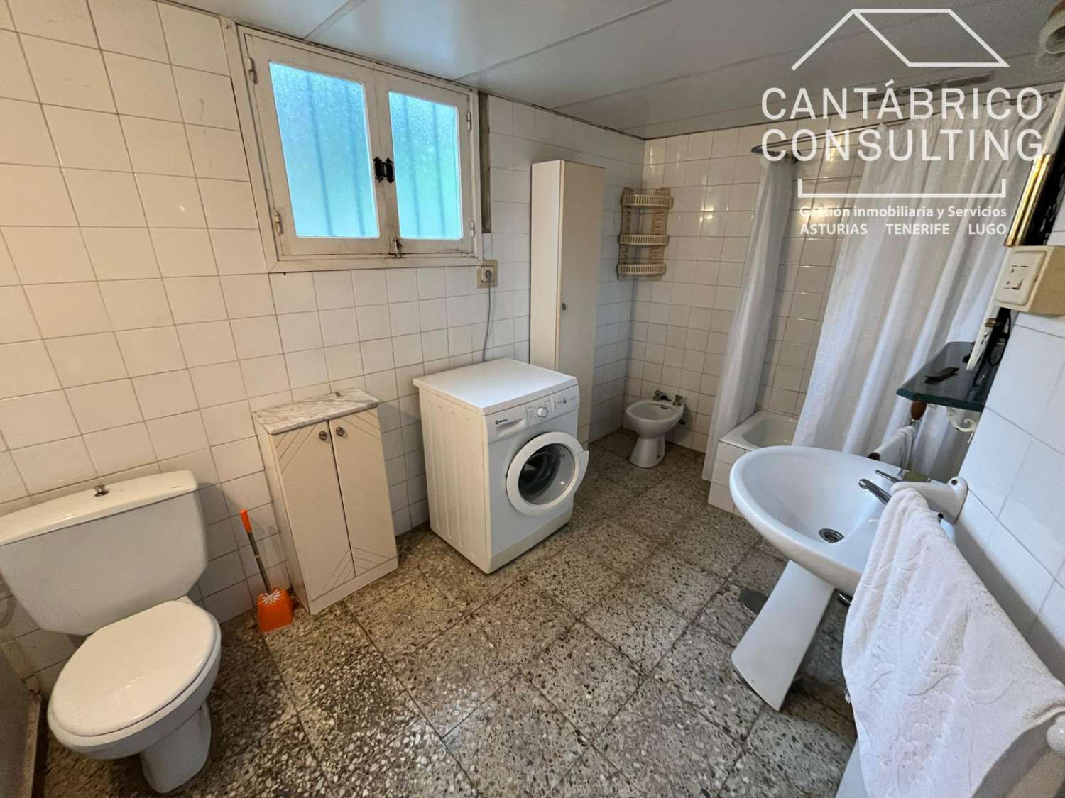 CASA TRADICIONAL DE PIEDRA CON GRAN POTENCIAL EN TRELLES, (COAÑA).