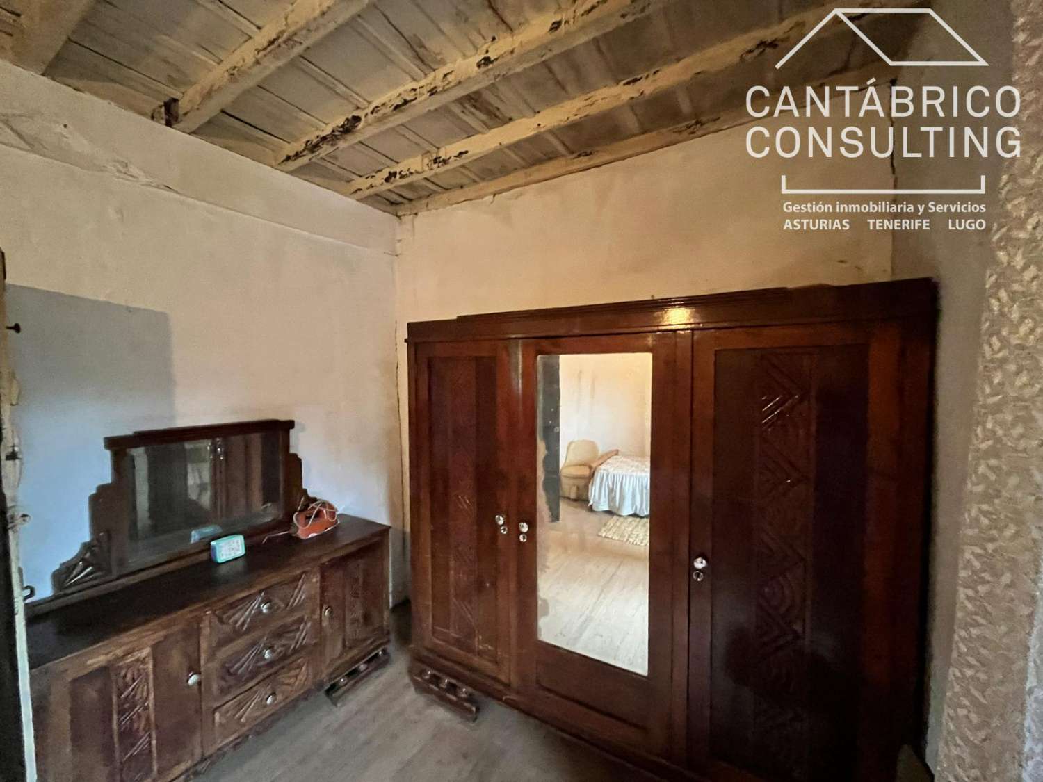 CASA TRADICIONAL DE PIEDRA CON GRAN POTENCIAL EN TRELLES, (COAÑA).