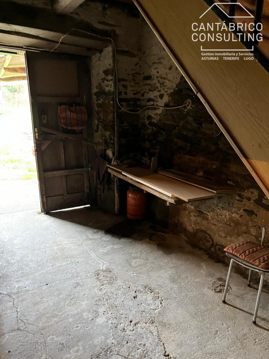 CASA TRADICIONAL DE PIEDRA CON GRAN POTENCIAL EN TRELLES, (COAÑA).