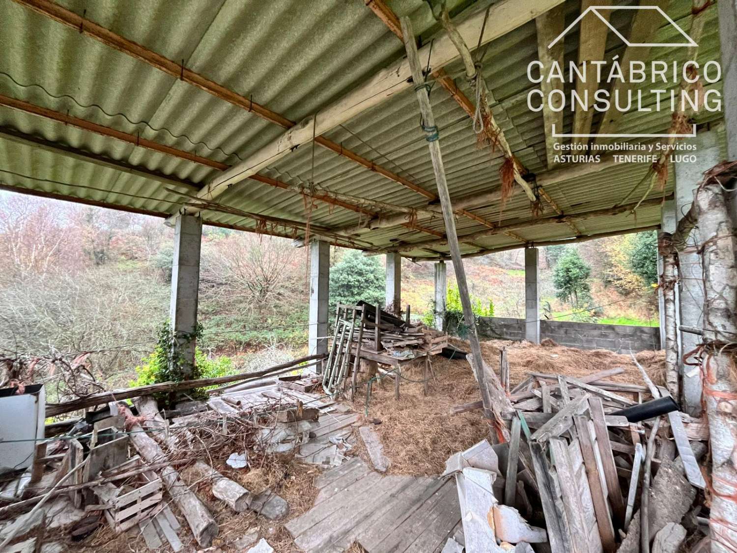 CASA TRADICIONAL DE PIEDRA CON GRAN POTENCIAL EN TRELLES, (COAÑA).