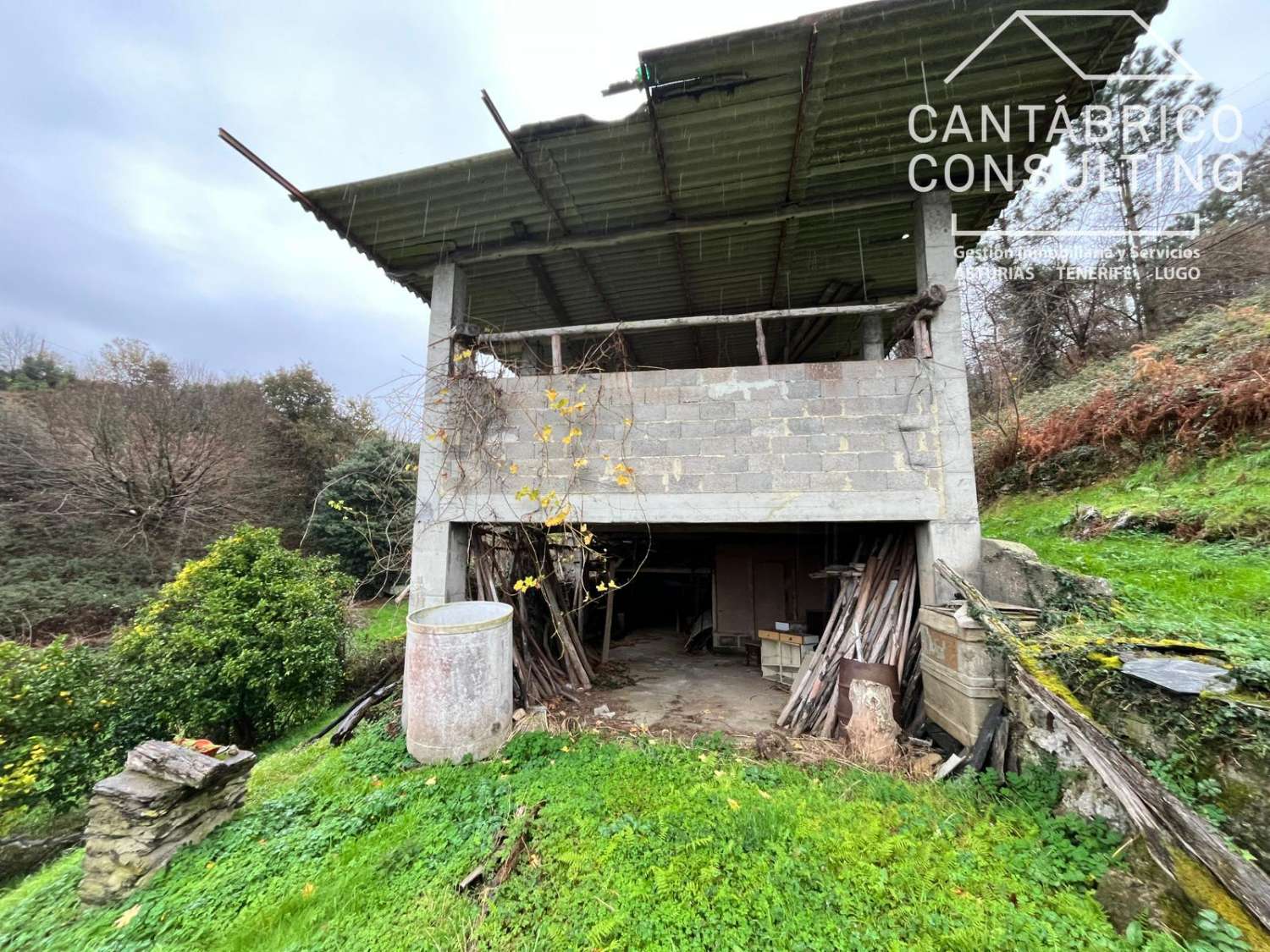 CASA TRADICIONAL DE PIEDRA CON GRAN POTENCIAL EN TRELLES, (COAÑA).