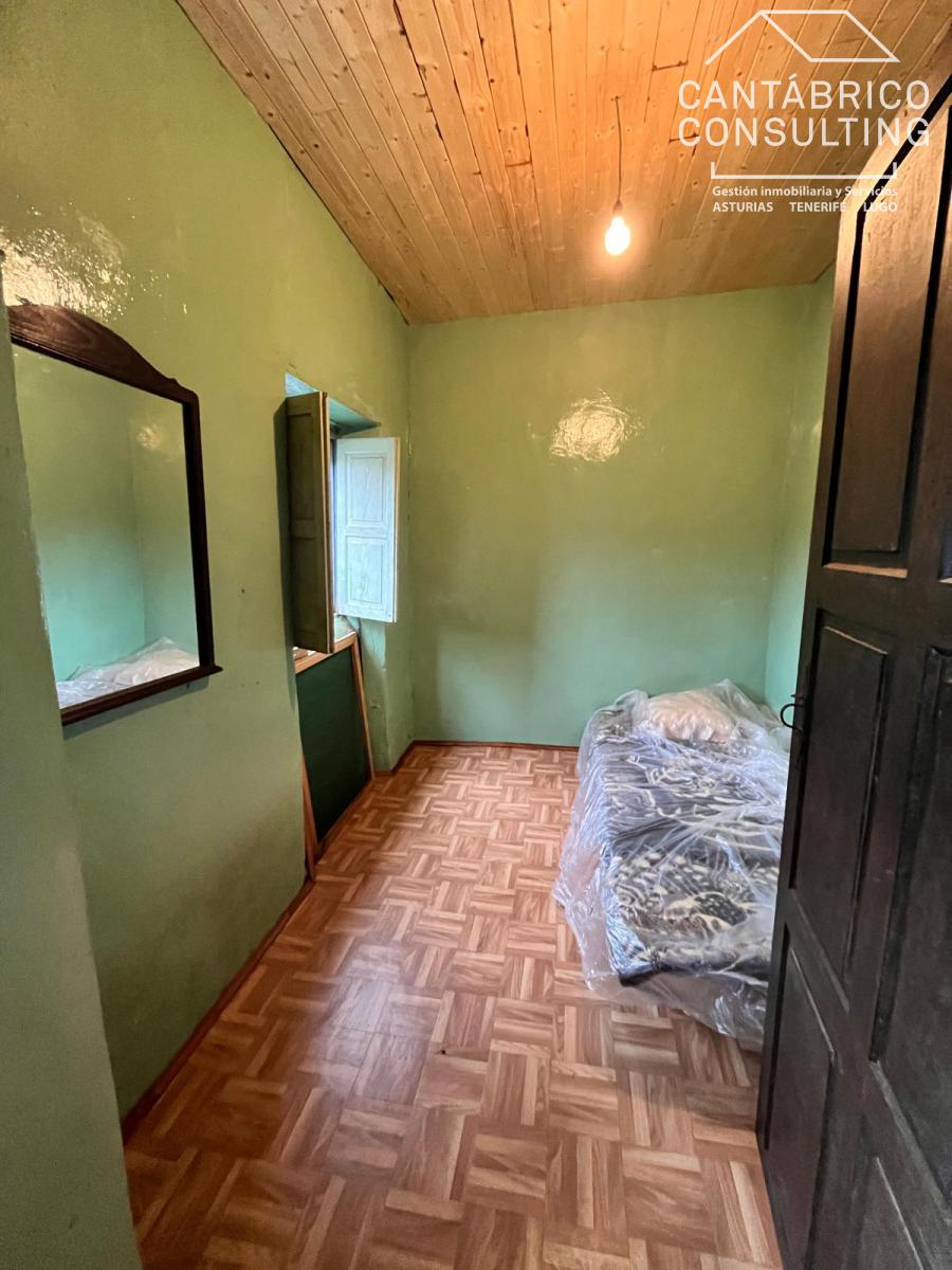 CASA TRADICIONAL DE PIEDRA CON GRAN POTENCIAL EN TRELLES, (COAÑA).