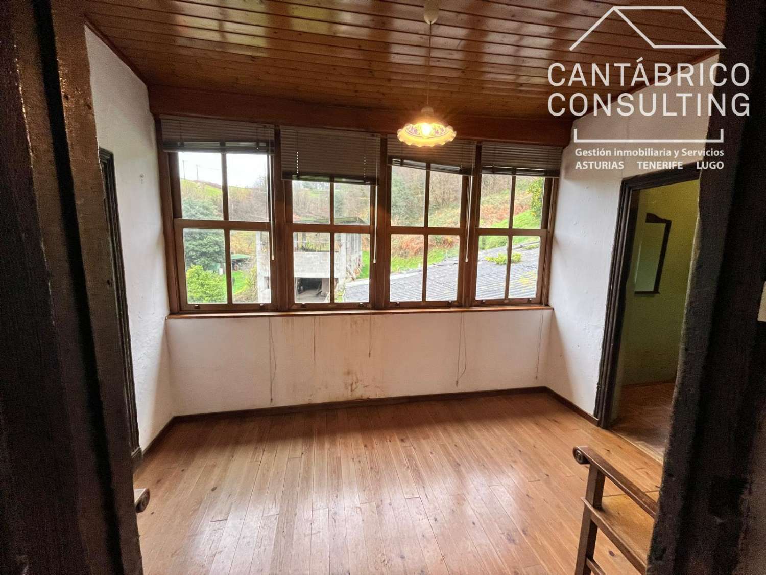 CASA TRADICIONAL DE PIEDRA CON GRAN POTENCIAL EN TRELLES, (COAÑA).