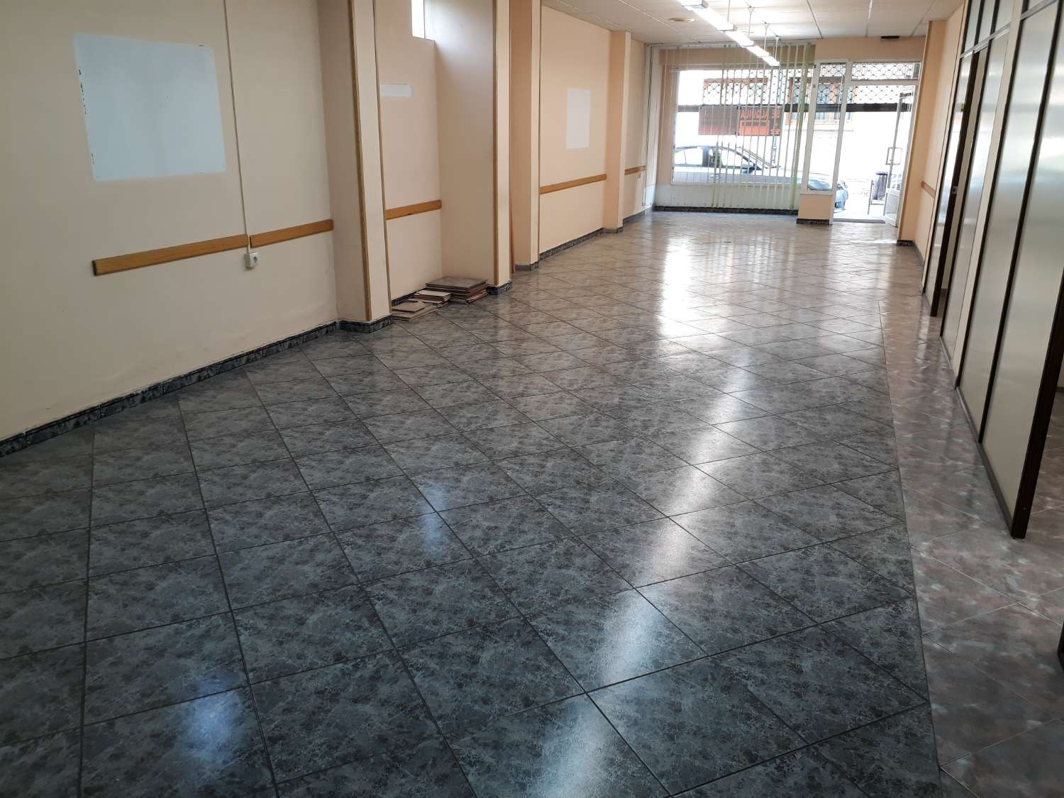 Business en venda in Navia