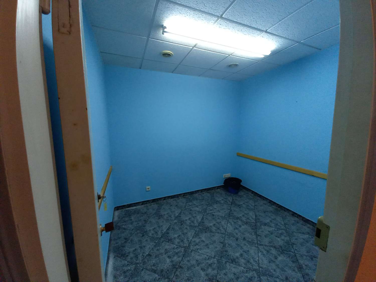 Business en venda in Navia