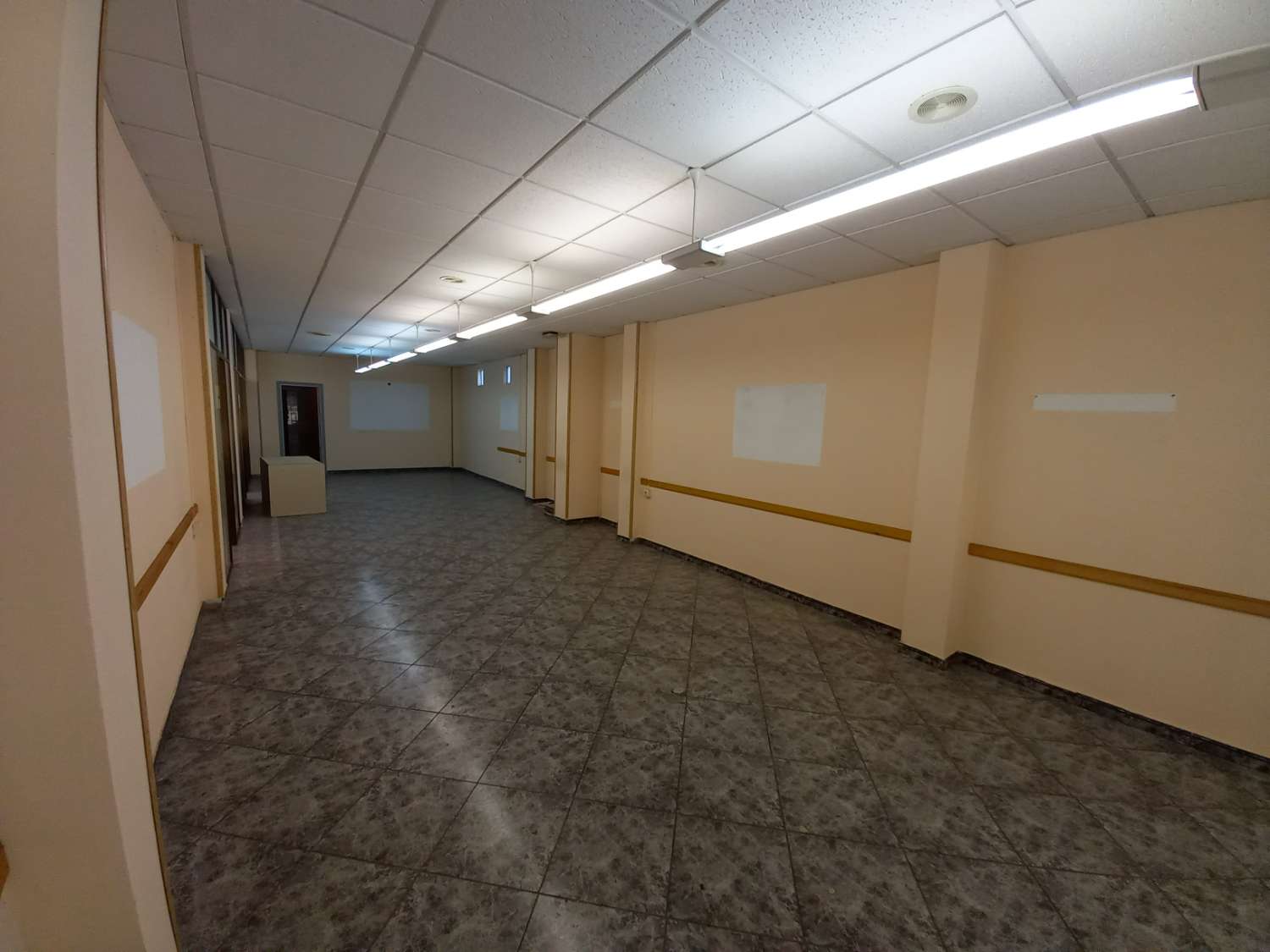 Business en venda in Navia