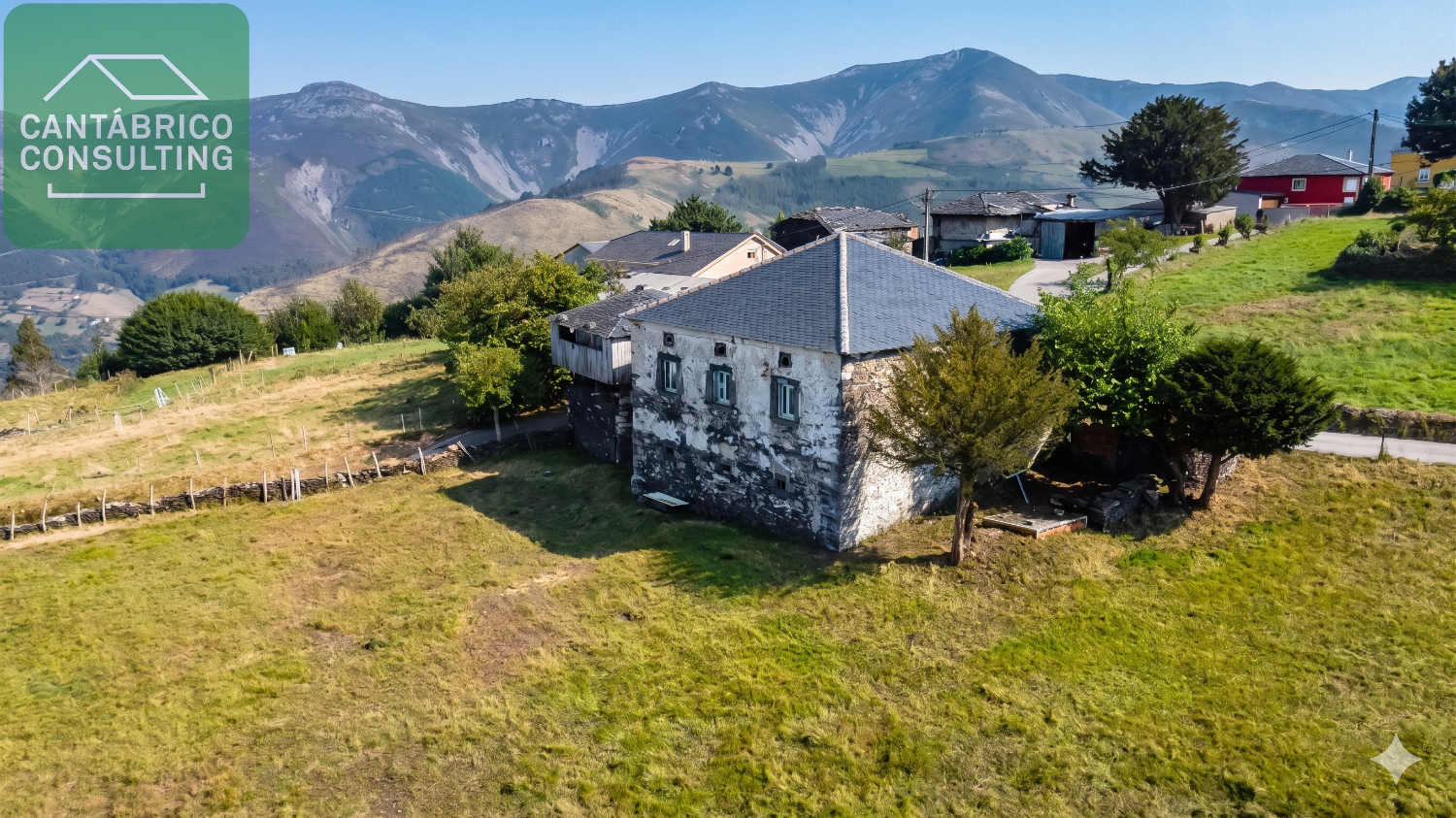 VENTA CASONA DE PUEBLO TRADICIONAL CON FINCA EN LENDEQUINTANA – VILLAYÓN – ASTURIAS