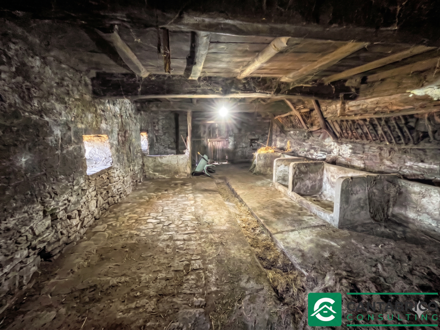 VENTA CASONA DE PUEBLO TRADICIONAL CON FINCA EN LENDEQUINTANA – VILLAYÓN – ASTURIAS