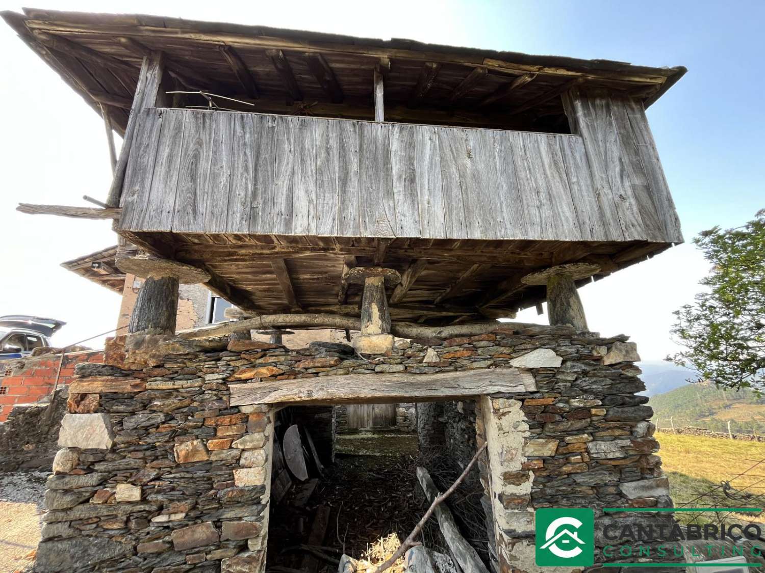 VENTA CASONA DE PUEBLO TRADICIONAL CON FINCA EN LENDEQUINTANA – VILLAYÓN – ASTURIAS