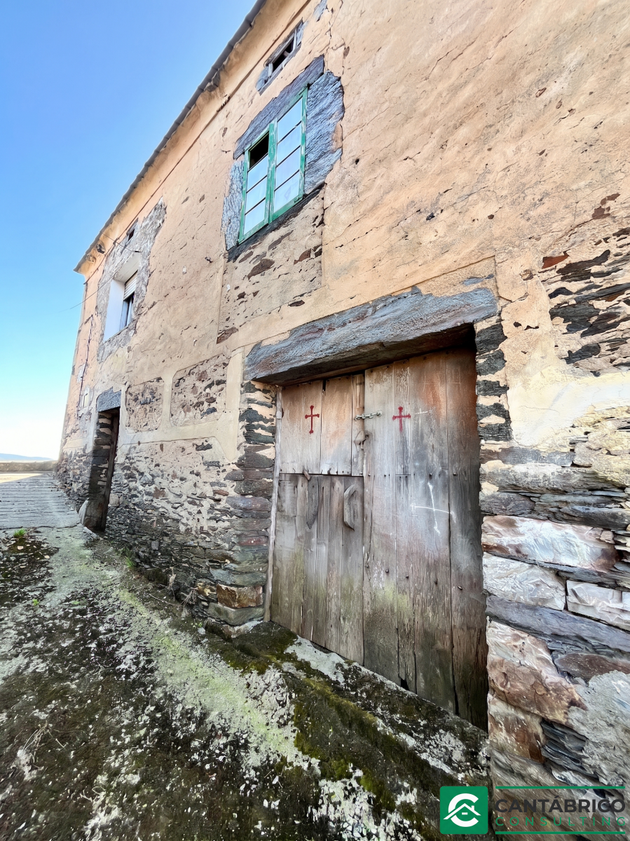VENTA CASONA DE PUEBLO TRADICIONAL CON FINCA EN LENDEQUINTANA – VILLAYÓN – ASTURIAS