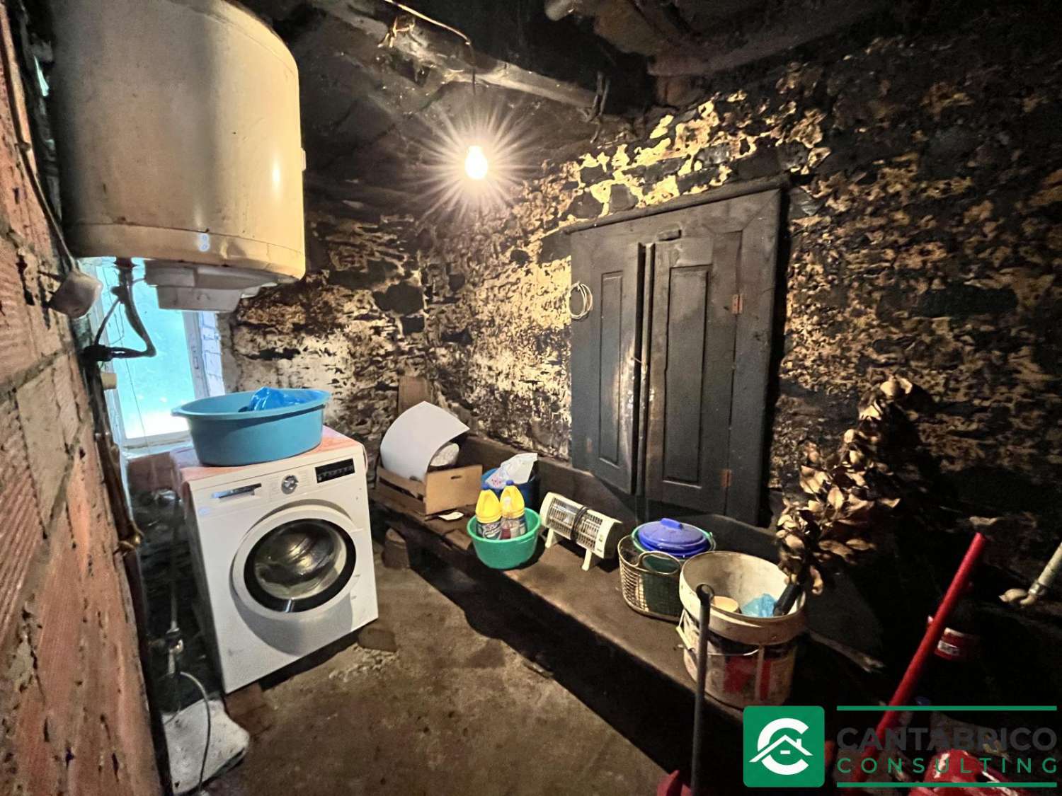 VENTA CASONA DE PUEBLO TRADICIONAL CON FINCA EN LENDEQUINTANA – VILLAYÓN – ASTURIAS