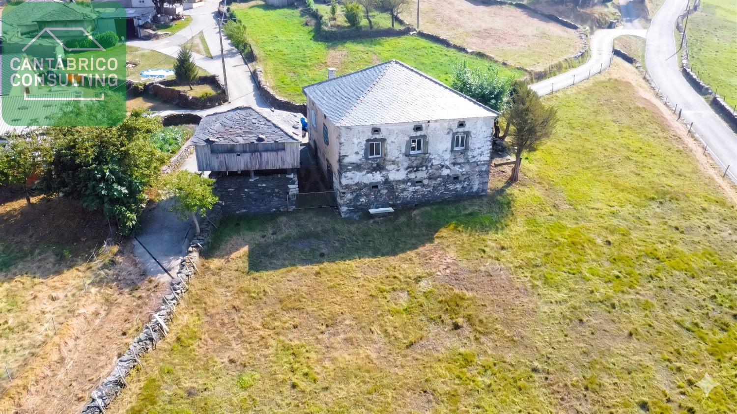 VENTA CASONA DE PUEBLO TRADICIONAL CON FINCA EN LENDEQUINTANA – VILLAYÓN – ASTURIAS