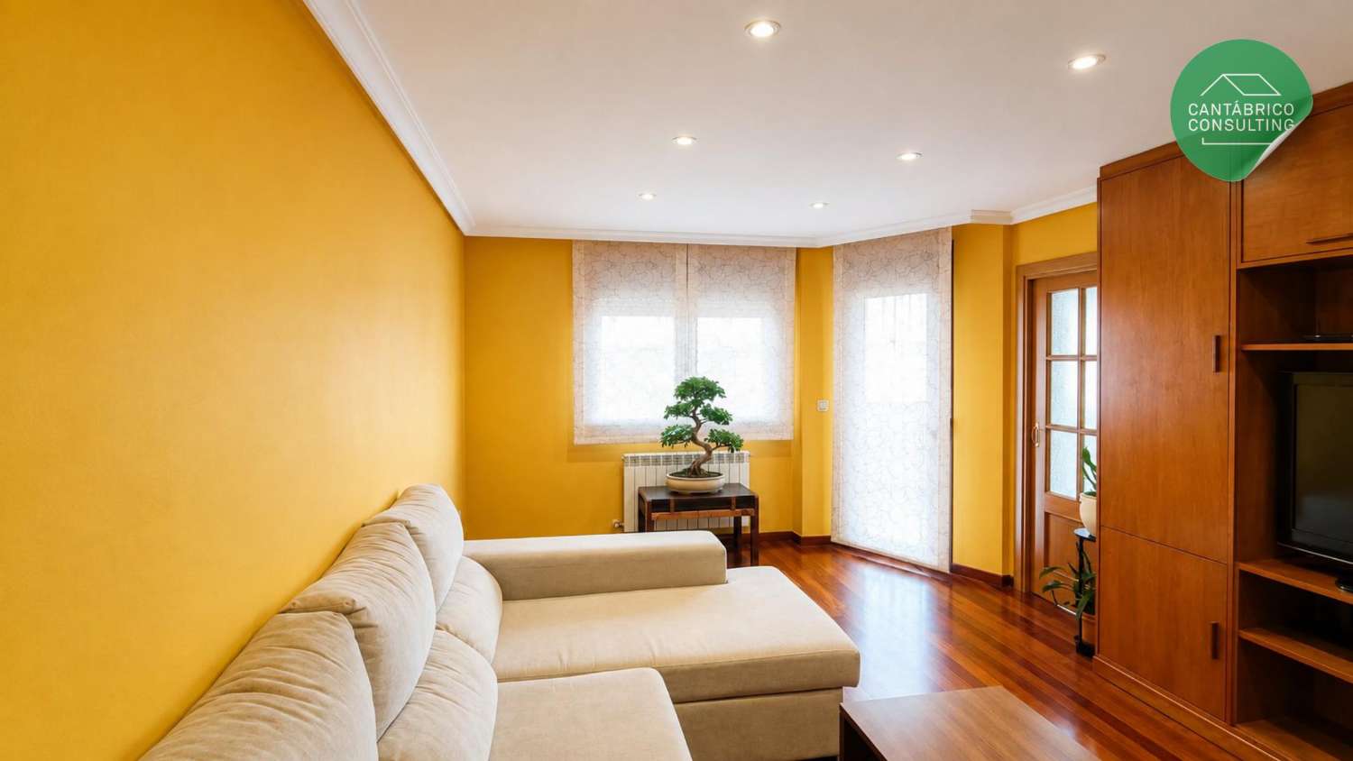 Oportunidad en Navia 3 Dormitorios Para Entrar - Garaje - Trastero y Terraza Grande