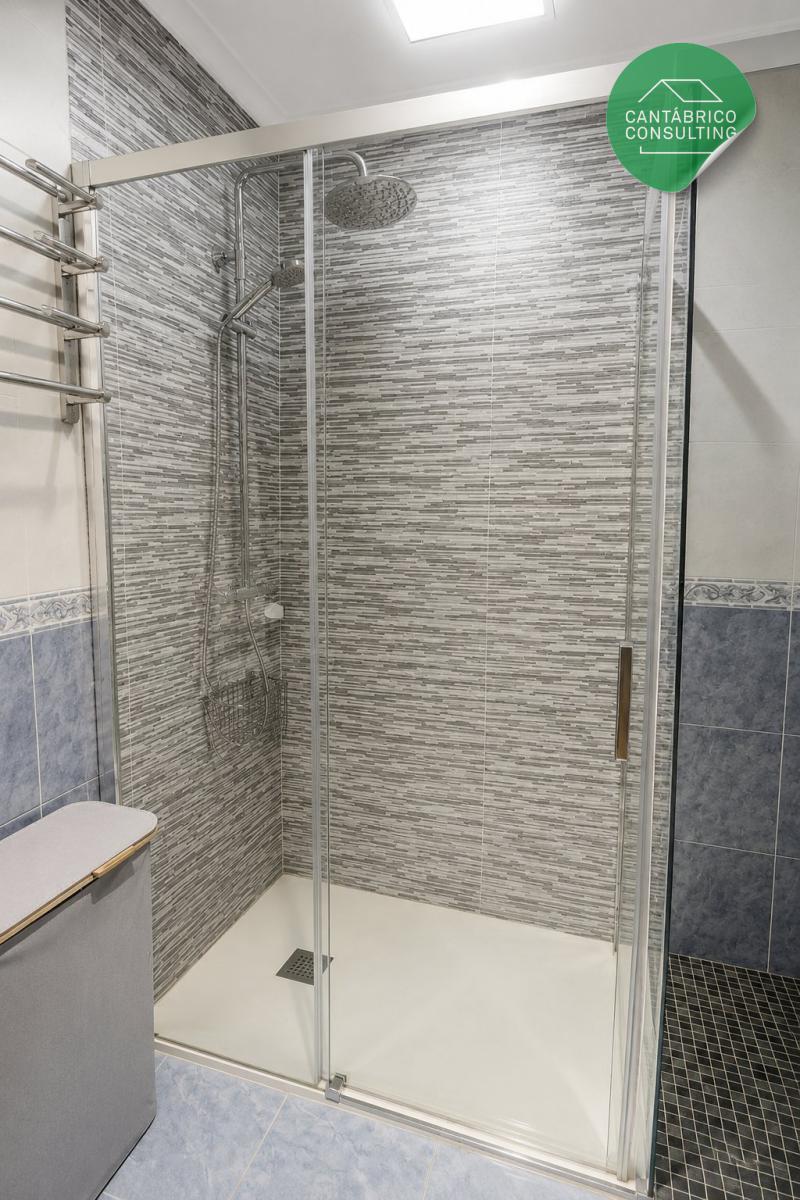 Oportunidad en Navia 3 Dormitorios Para Entrar - Garaje - Trastero y Terraza Grande
