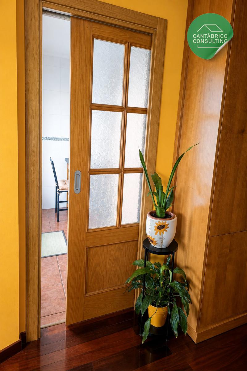 Oportunidad en Navia 3 Dormitorios Para Entrar - Garaje - Trastero y Terraza Grande