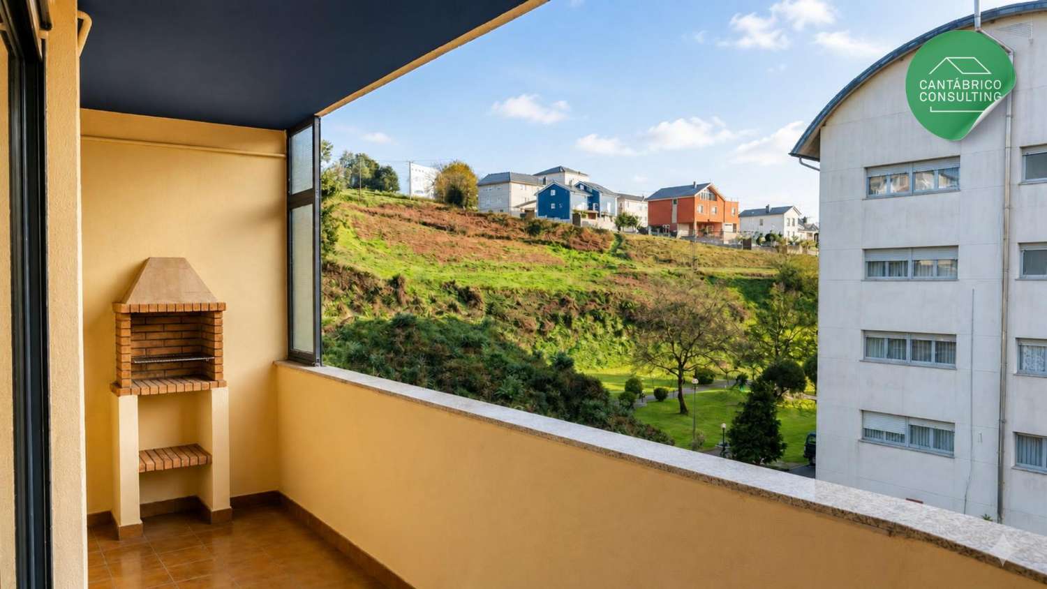 Oportunidad en Navia 3 Dormitorios Para Entrar - Garaje - Trastero y Terraza Grande