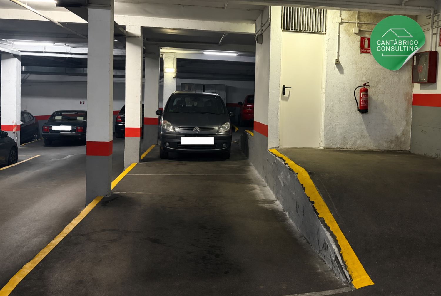 Piso soleado de 2 dormitorios con garaje y trastero en Avilés