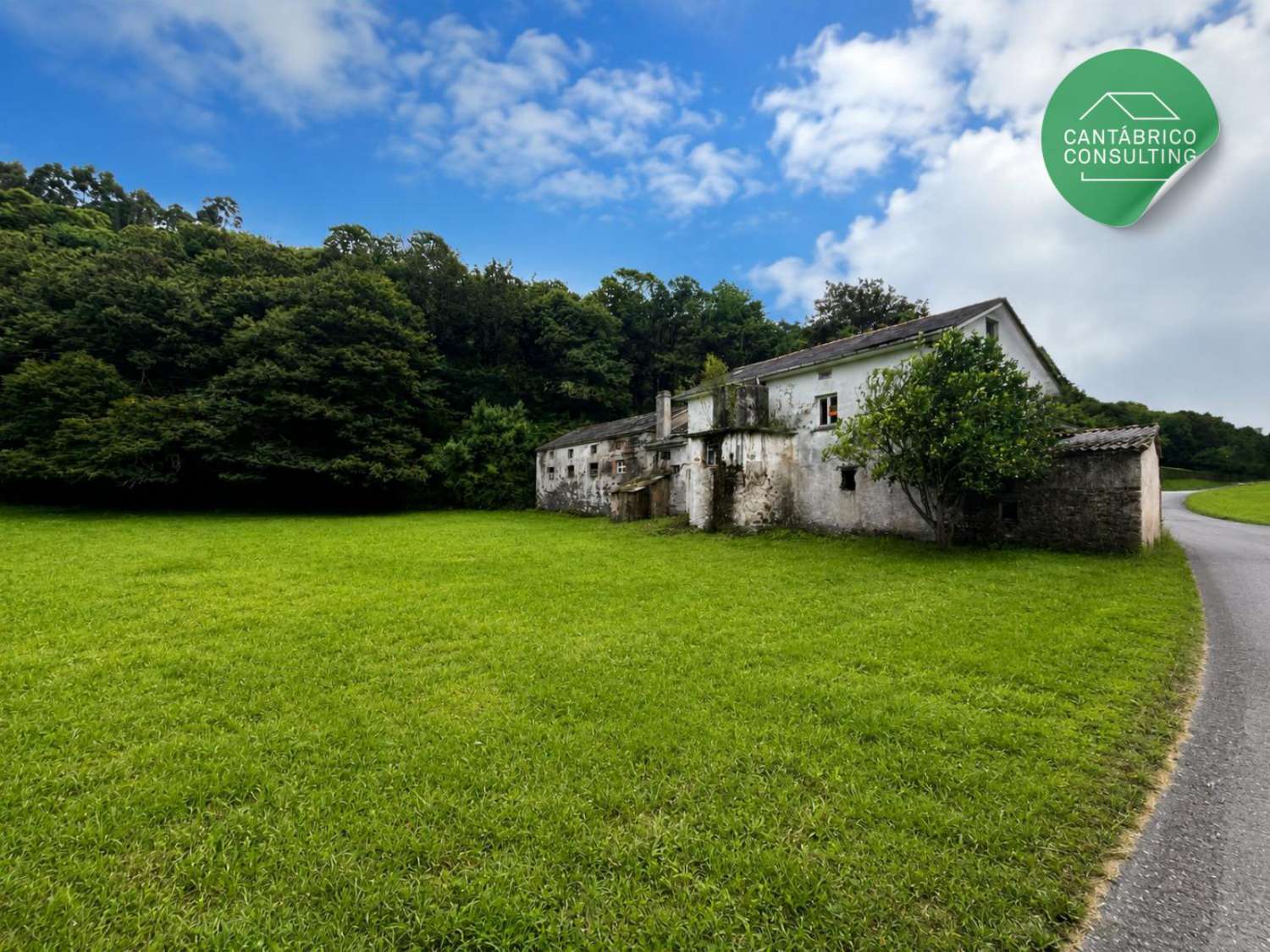 Propiedad con molino centenario junto al río Porcía, Sueiro, El Franco - Asturias