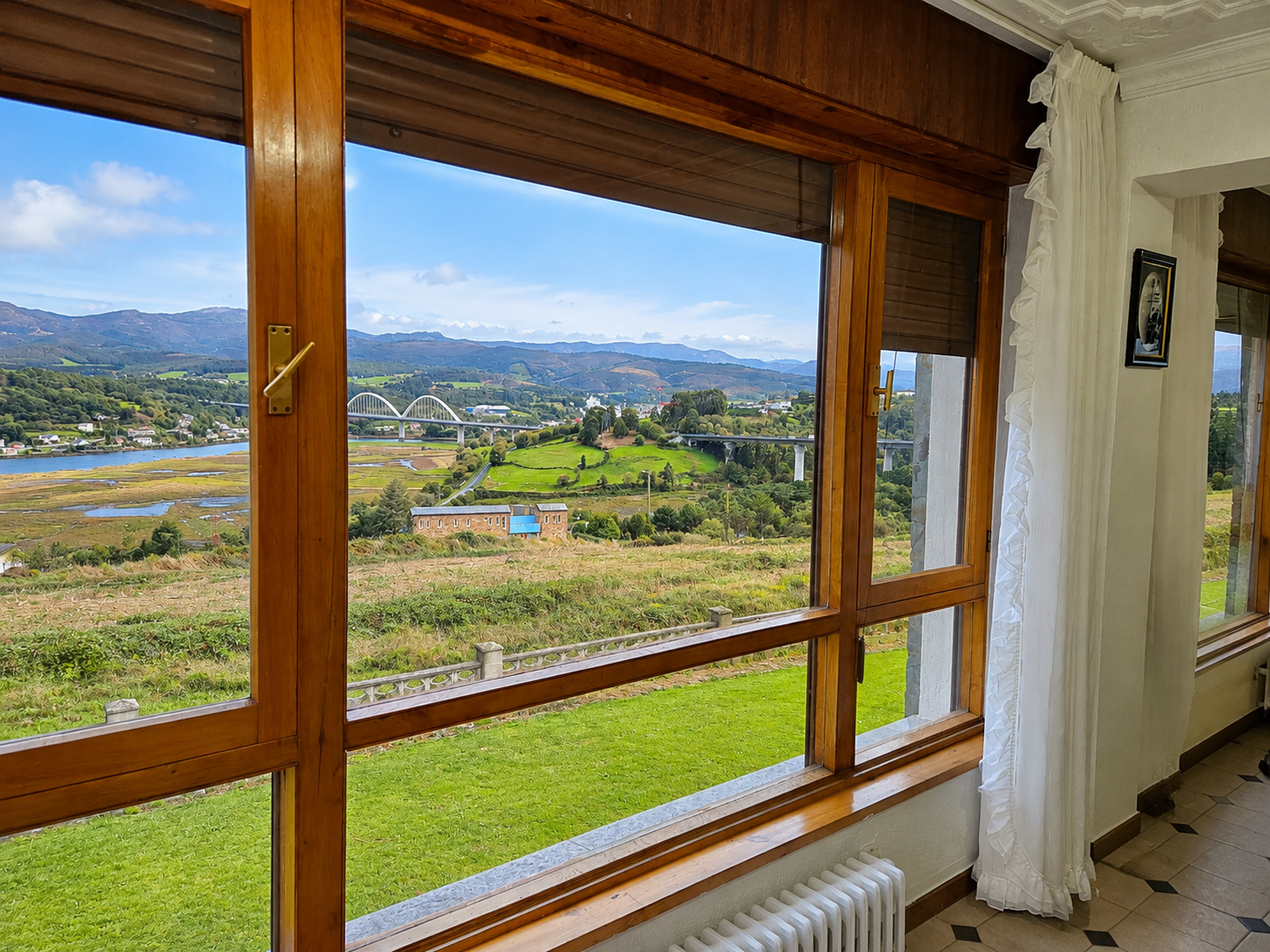 Propiedad Especial en Barqueiros, El Espín, Coaña, con vistas a Navia y a la Ría