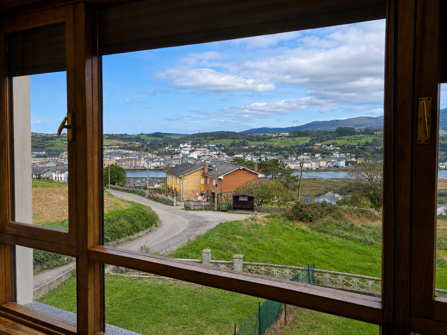 Propiedad Especial en Barqueiros, El Espín, Coaña, con vistas a Navia y a la Ría