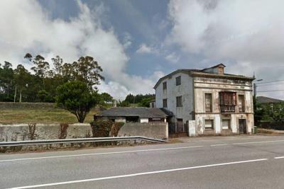 PROPIEDAD IDEAL PARA NEGOCIO O VIVIENDA AL LAD...