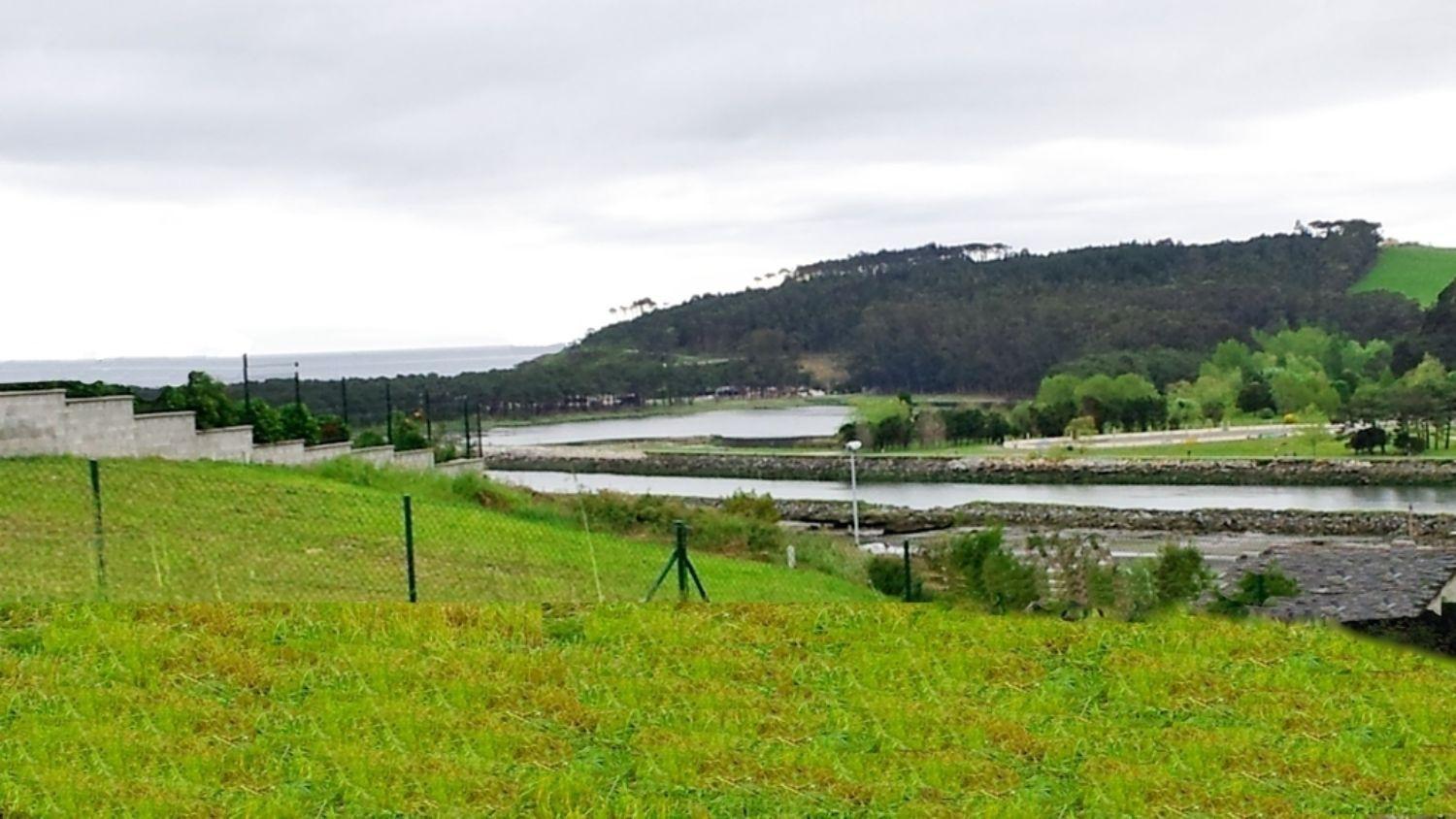 Parcela en venta en Coaña