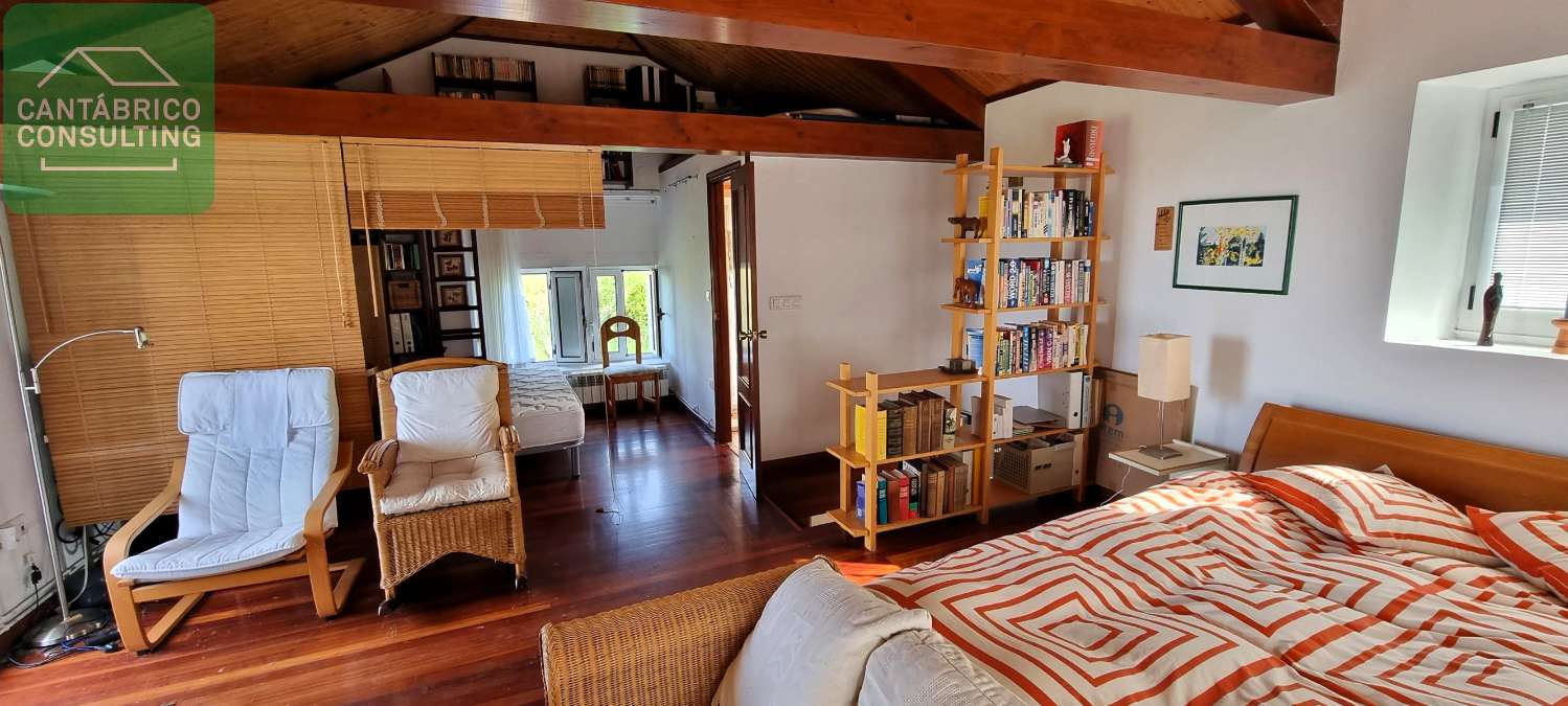 Casa Totalmente habitable con mucha Finca en alto de Villayón. Naturaleza Viva