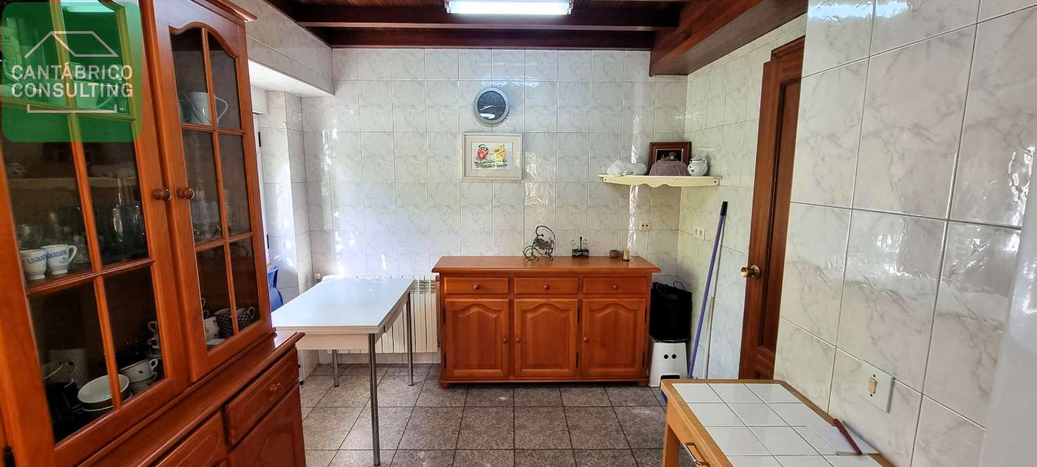 Casa Totalmente habitable con mucha Finca en alto de Villayón. Naturaleza Viva
