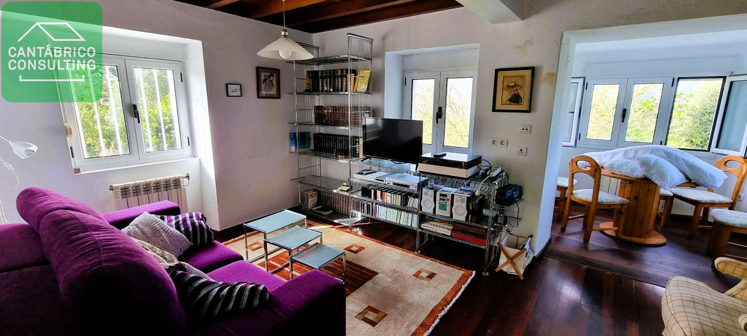 Casa Totalmente habitable con mucha Finca en alto de Villayón. Naturaleza Viva