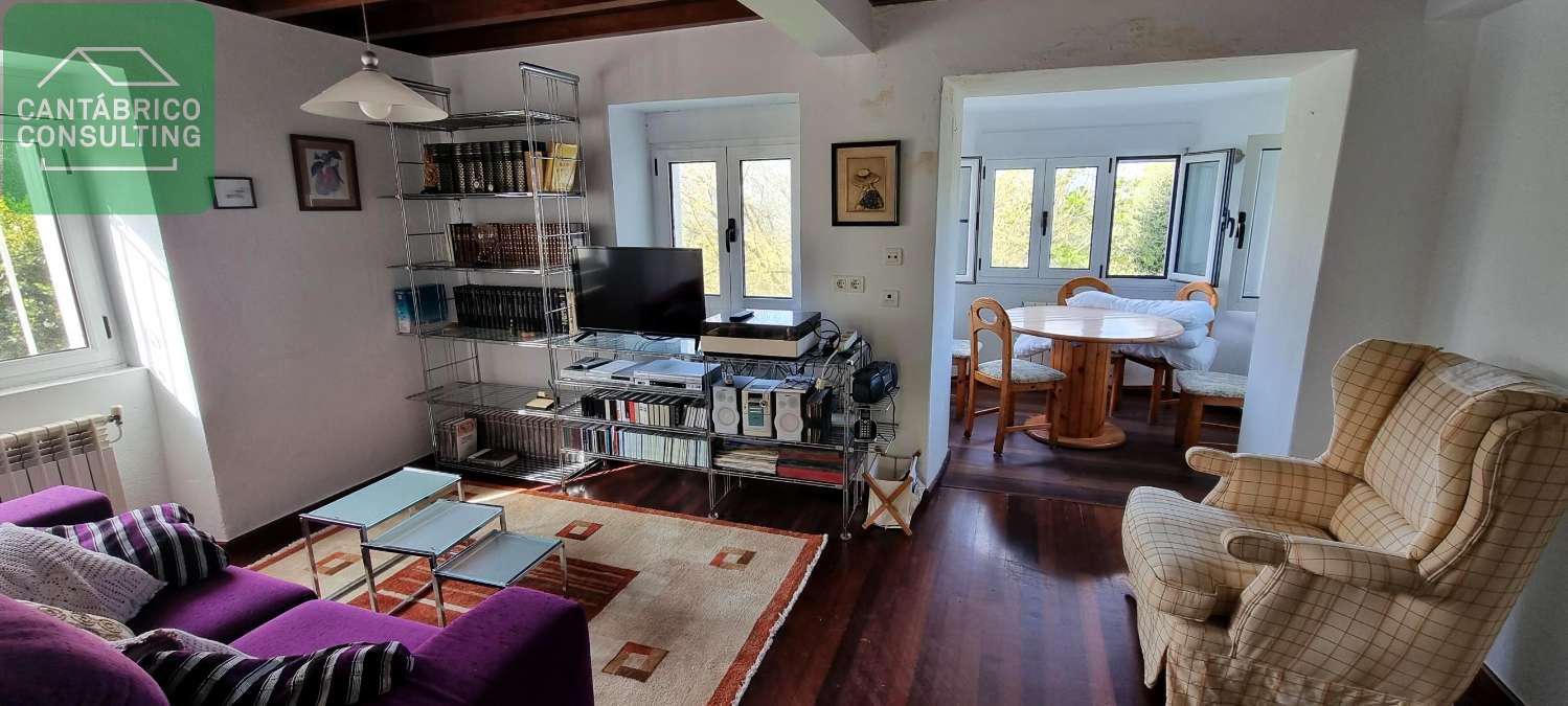 Casa Totalmente habitable con mucha Finca en alto de Villayón. Naturaleza Viva