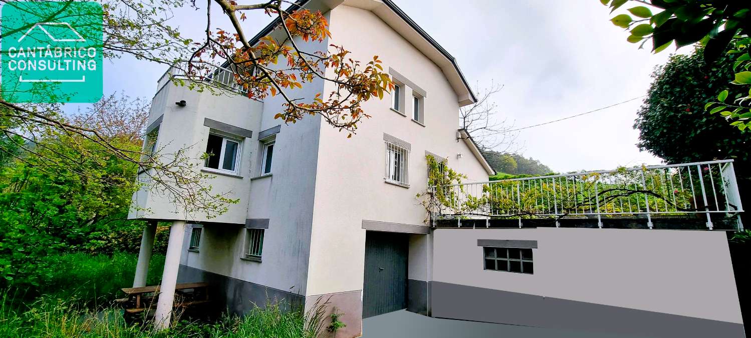 Casa Totalmente habitable con mucha Finca en alto de Villayón. Naturaleza Viva